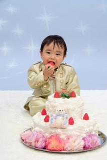 1才お誕生日　ゆうまくん2.JPG