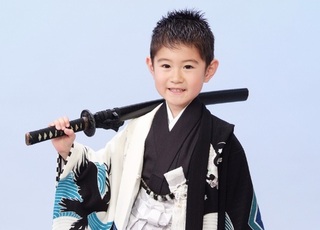 ②山口智充　七五三お参りレンタル着物５歳.jpg