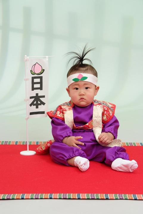 イオン秦野店 赤ちゃん写真展 りくくん 秦野 イオン秦野店 神奈川県 七五三 お宮参りの記念写真ならスタジオマリオ