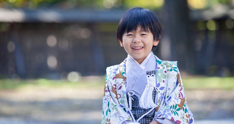 今年の七五三 何年に生まれた子がする 年齢早見表と日程の決め方 スタジオマリオ